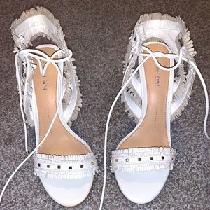 White Gianni Bini Fringe Heels 2*30